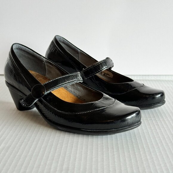 Naot Trendy Mary Janes Shoes Heeled Black Gloss Lace Comb Leather US 7 EUR 38 - Picture 2 of 16
